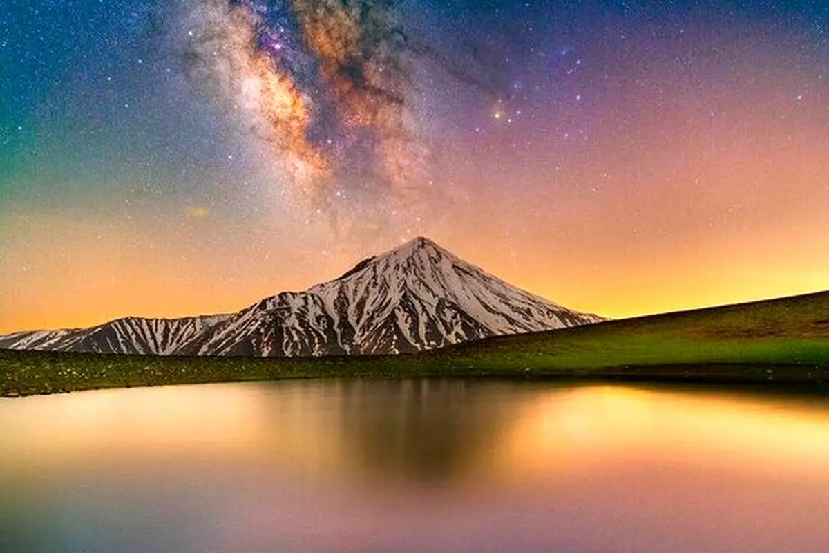 کهکشان راه شیری بر فراز قله "دماوند" + عکس