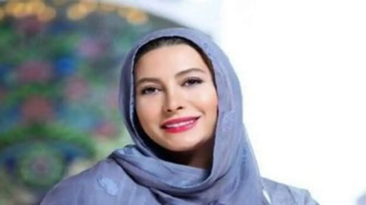 مانتوی پر نقش و نگار فریبا نادری +عکس
