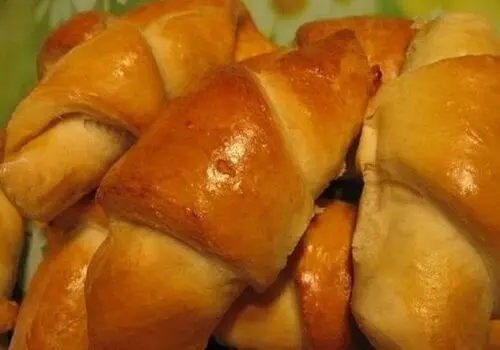 طرز تهیه پیراشکی قارچ و اسفناج