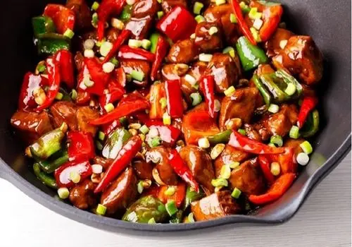 چرا عاشق غذای تند هستیم، وقتی خوردنش دردناک است؟
