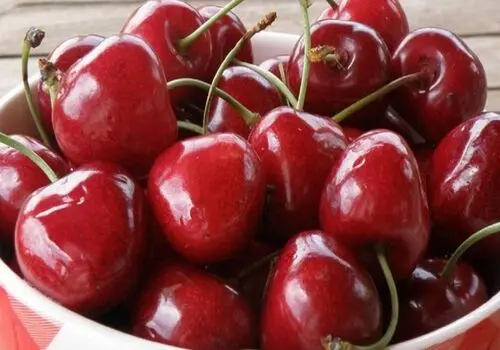 این میوه پیشرفت سرطان سینه را کُند می کند