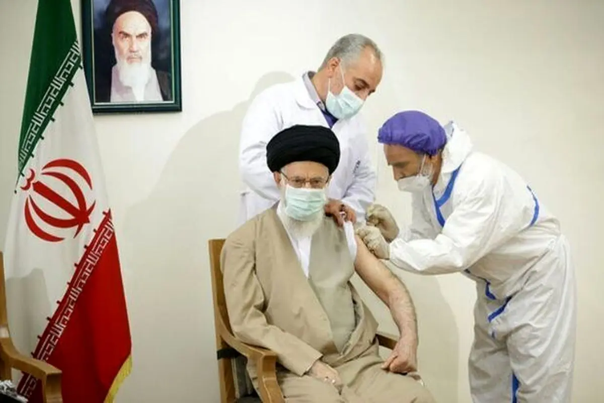 رهبر انقلاب دُز اول واکسن کوو ایران برکت را دریافت کردند+فیلم