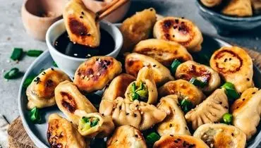 طرز تهیه پیراشکی سبزیجات به روش تونسی