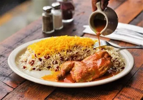 زرشک پلو با کوفته قلقلی مرغ؛ زرشک پلو متفاوت و خوشمزه
