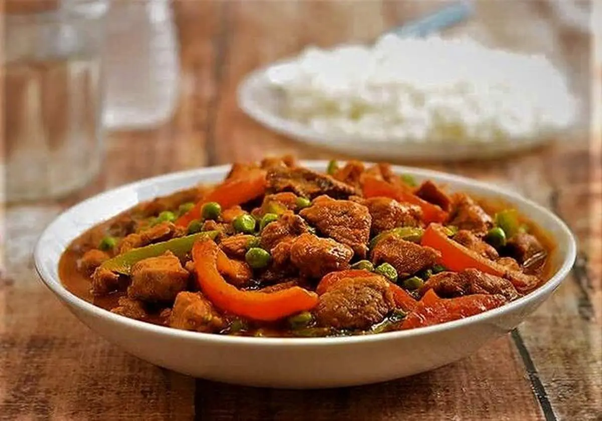 طرز تهیه خوراک نخود فرنگی و گوشت، آسان و لذیذ