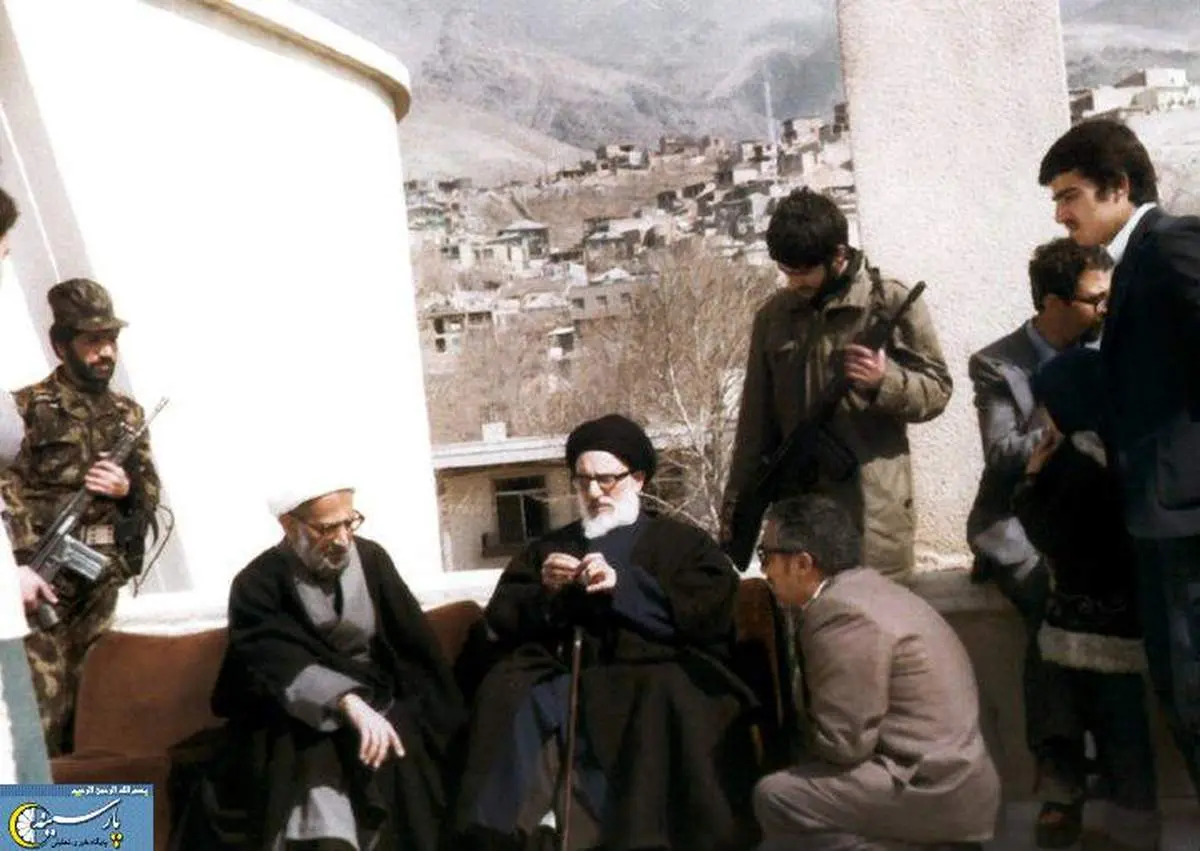 حضور آیت الله طالقانی در زندان اوین بعد از فتح توسط مردم