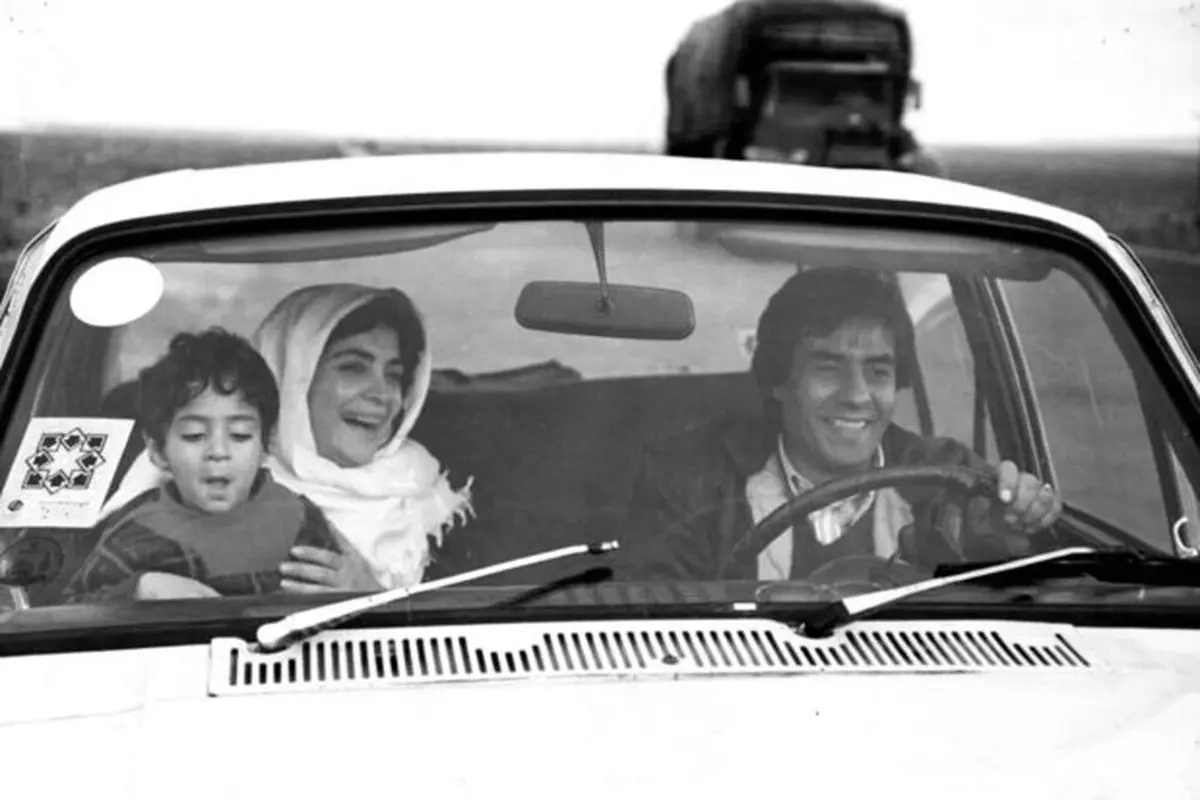 تصویری زیرخاکی از بیتا فرهی در کنار زندهیاد خسرو شکیبایی