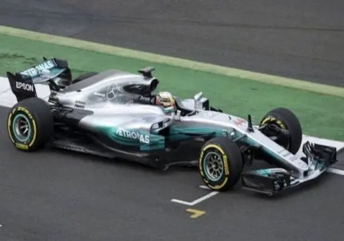 نشانه‌های لزوم تعویض لاستیک خودرو + جدول