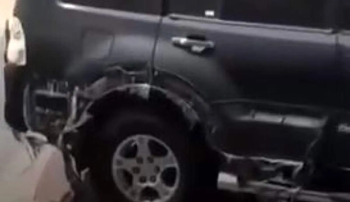 اتفاق هولناک در کویت؛ ذوب شدن خودروها در گرمای ۷۳ درجه! + فیلم