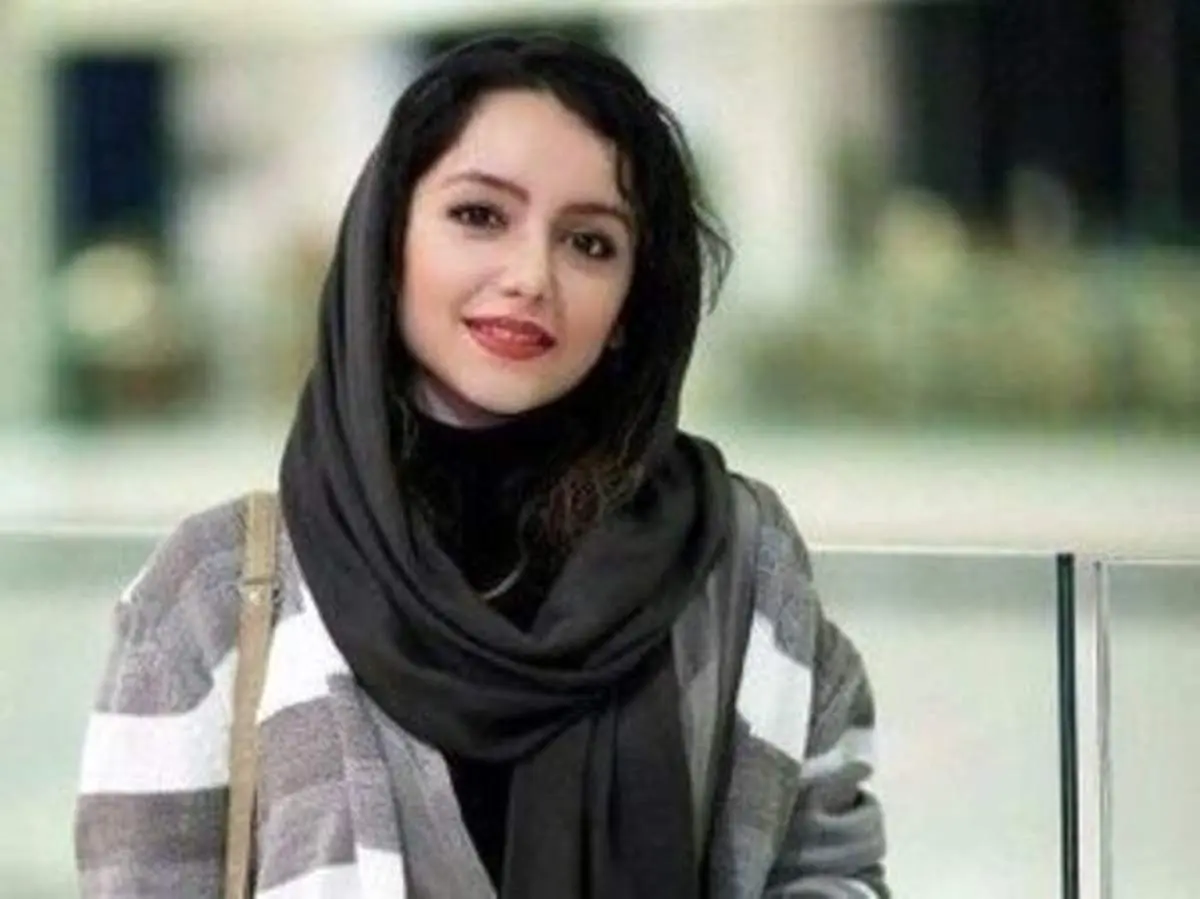 نازنین بیاتی در جمع دوستانش +عکس