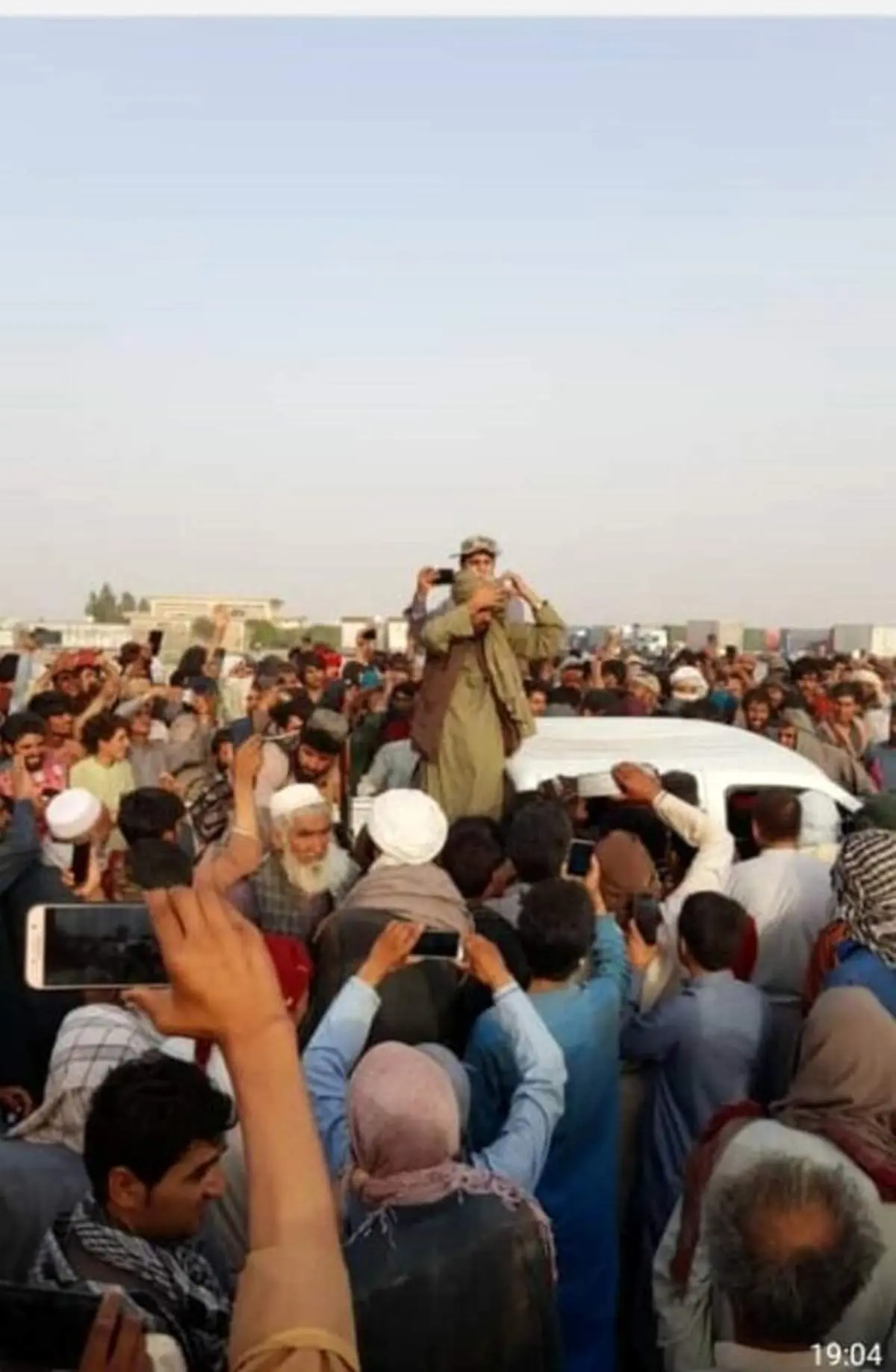 تجارت ایران و افغانستان در برخی مرزها متوقف شد