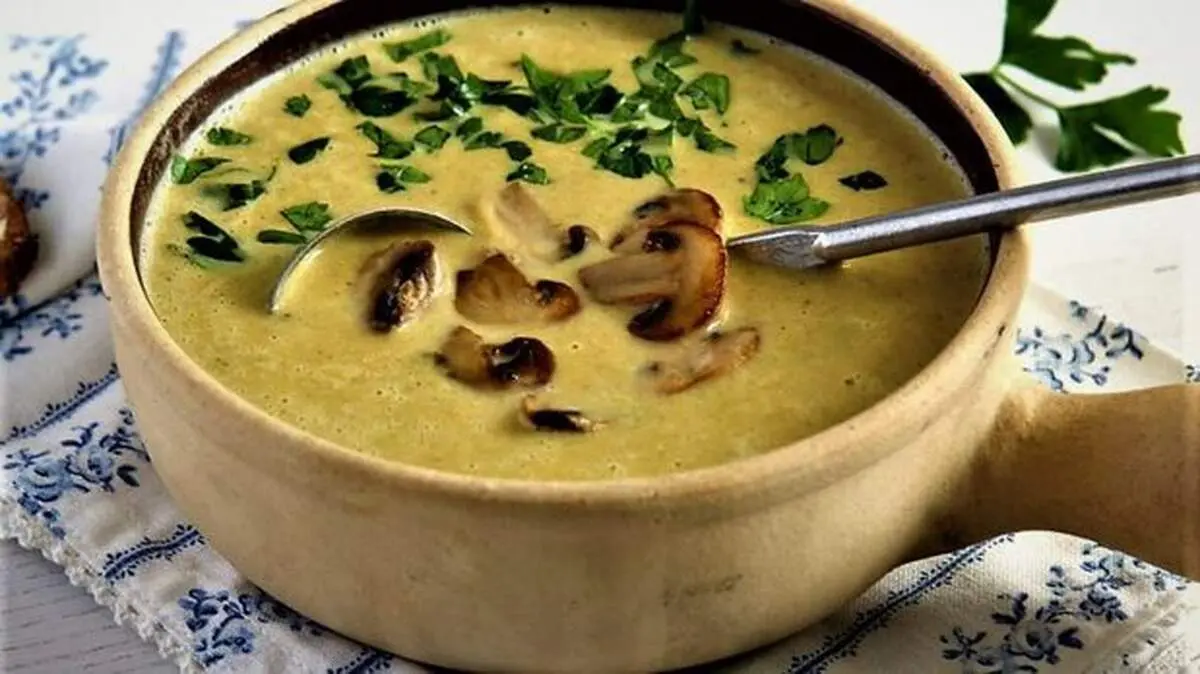طرز تهیه سوپ قارچ و هویج خوشمزه