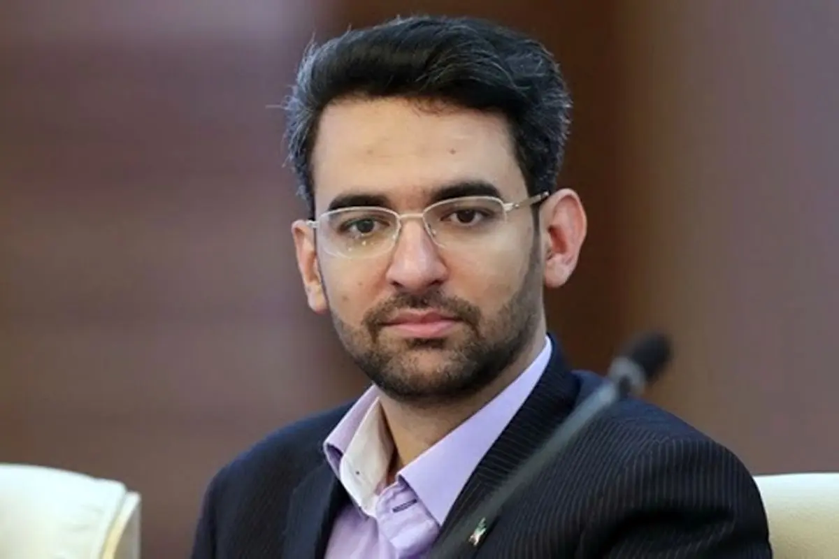آذری جهرمی: ۱۰۰ درصد شهروندان ایرانی به اینترنت متصل هستند
