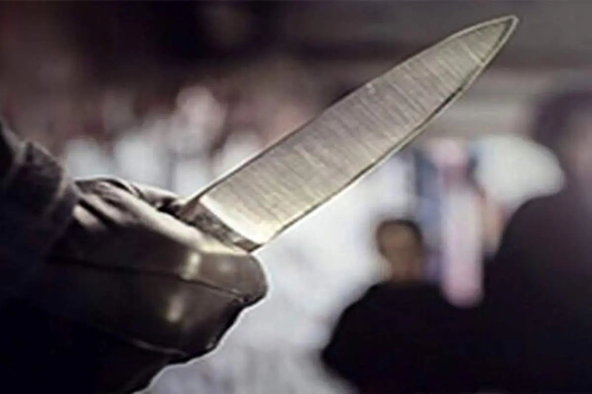 حمله وحشیانه زورگیران به کلاه‌فروشی با قمه در روز روشن + فیلم