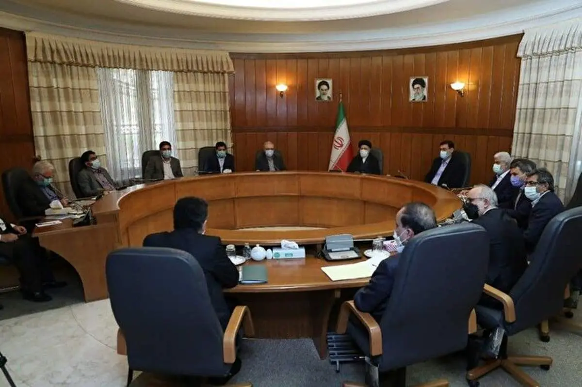 سه اولویت فوری‌ دولت رئیسی مشخص شدند؛ خشکاندن فساد، ارائه نسخه اقتصادی شفابخش و شتاب گرفتن واکسیناسیون