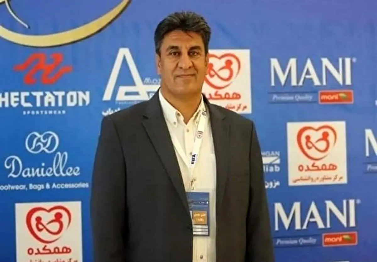 اتفاق عجیب در پخش زنده/ گوشی خداداد افشاریان را هنگام مصاحبه دزدیدند؟+فیلم