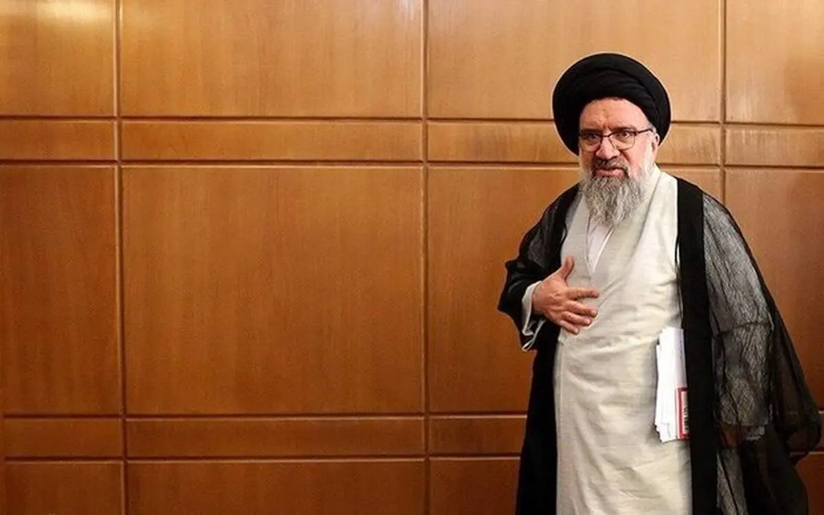 مطالبه احمد خاتمی از رئیسی در رابطه با اجرایی شدن اینترنت ملی با الگوی روسی / تأکید بر زنده نگهداشتن فرهنگ شهادت و برپایی مجالس عزا / تلاش آمریکا برای دور کردن جوانان ایرانی از فرهنگ شهادت و نزدیکی به شهوت در سایه اینترنت
