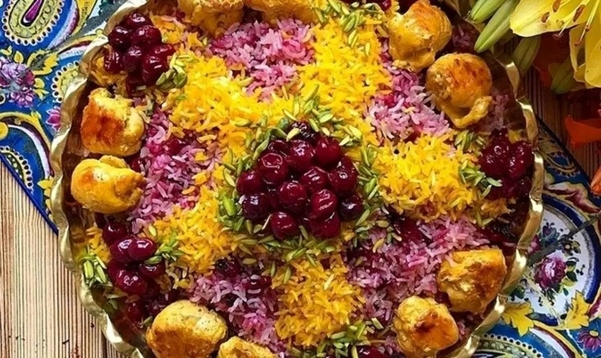 طرز تهیه آلبالو پلو، غذایی مناسب فصل تابستان