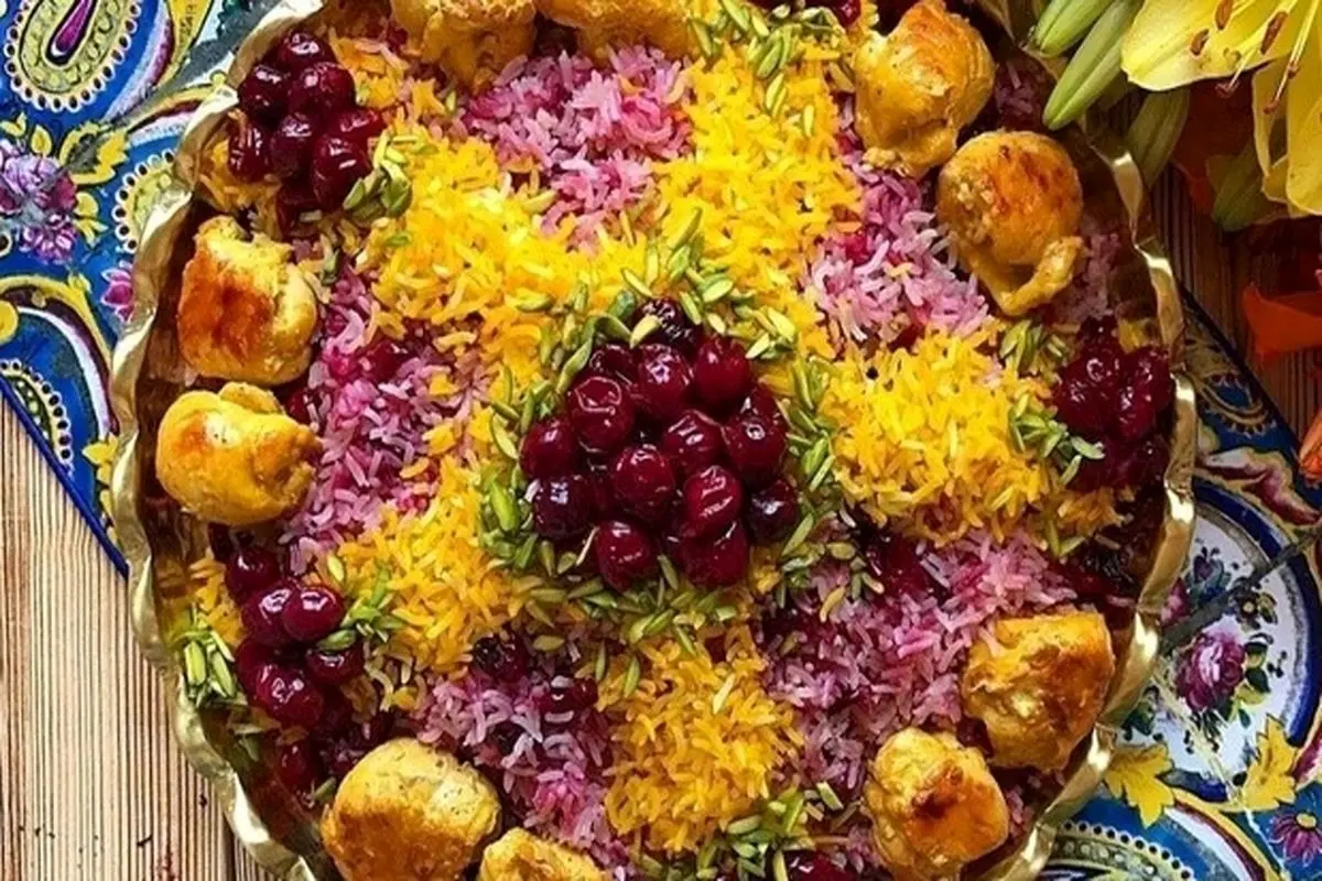 طرز تهیه آلبالو پلو، غذایی مناسب فصل تابستان