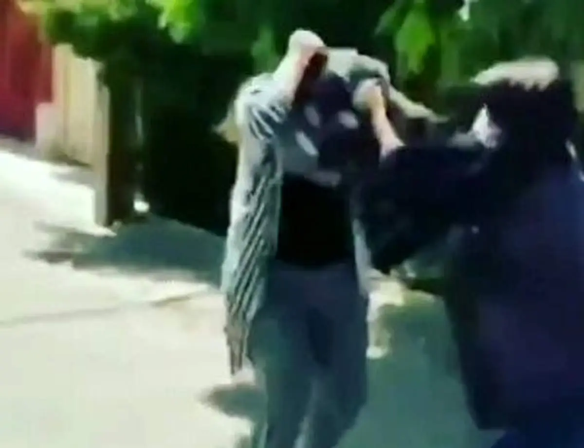 تصاویر تازه‌ای از دعواهای قدیمی هلیا + فیلم