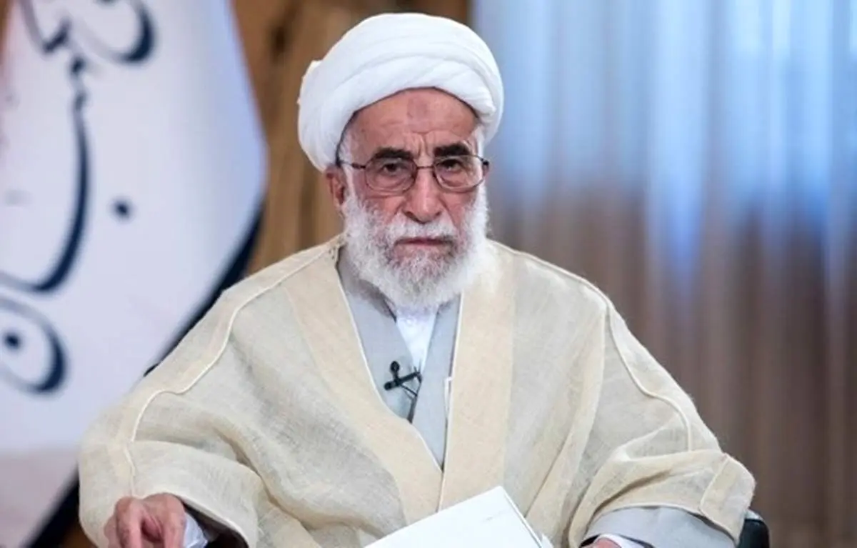 تقدیر آیت الله جنتی از خدمات کدخدایی در شورای نگهبان