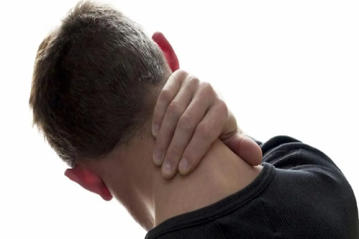 راهکارهای خانگی و موثر برای درمان درد گردن در خانه