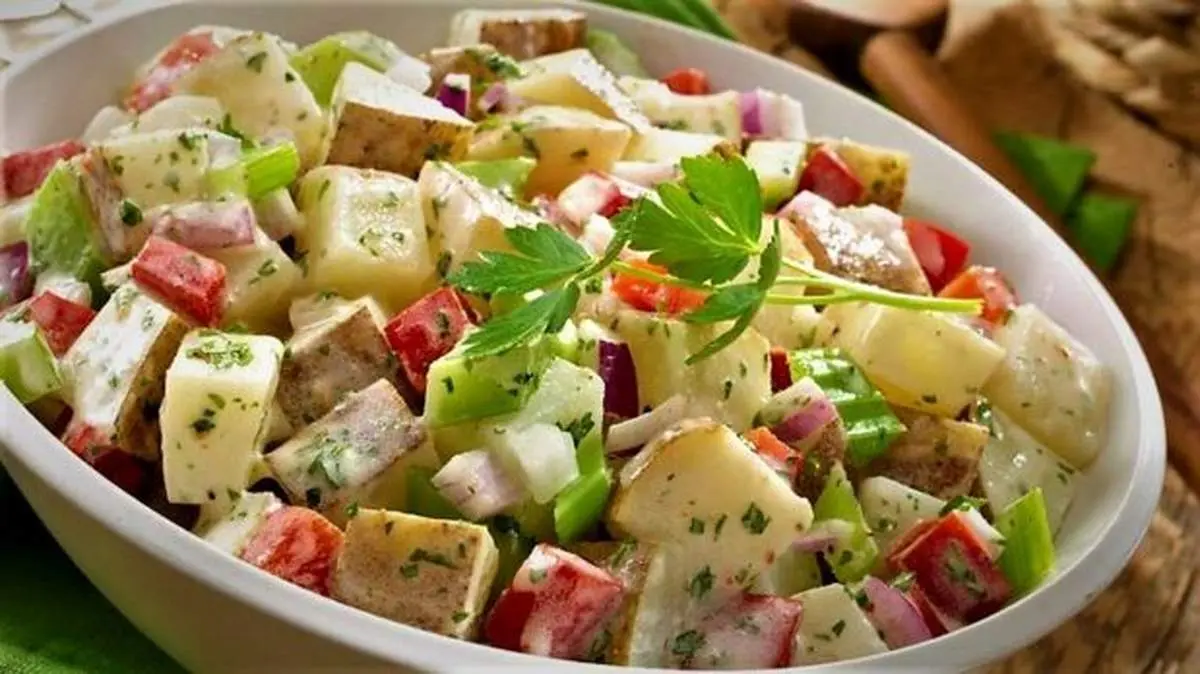 طرز تهیه سالاد سیب زمینی ایتالیایی