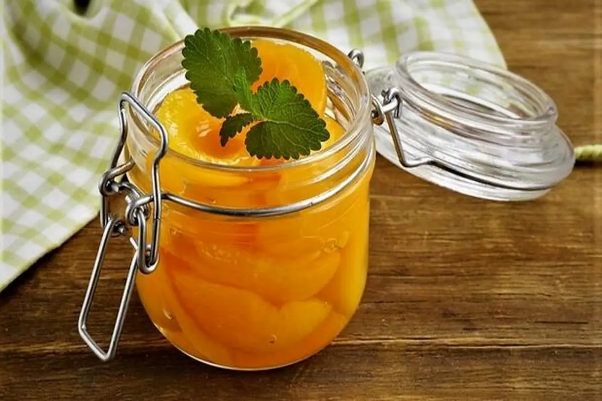 طرز تهیه کمپوت زردآلو در منزل