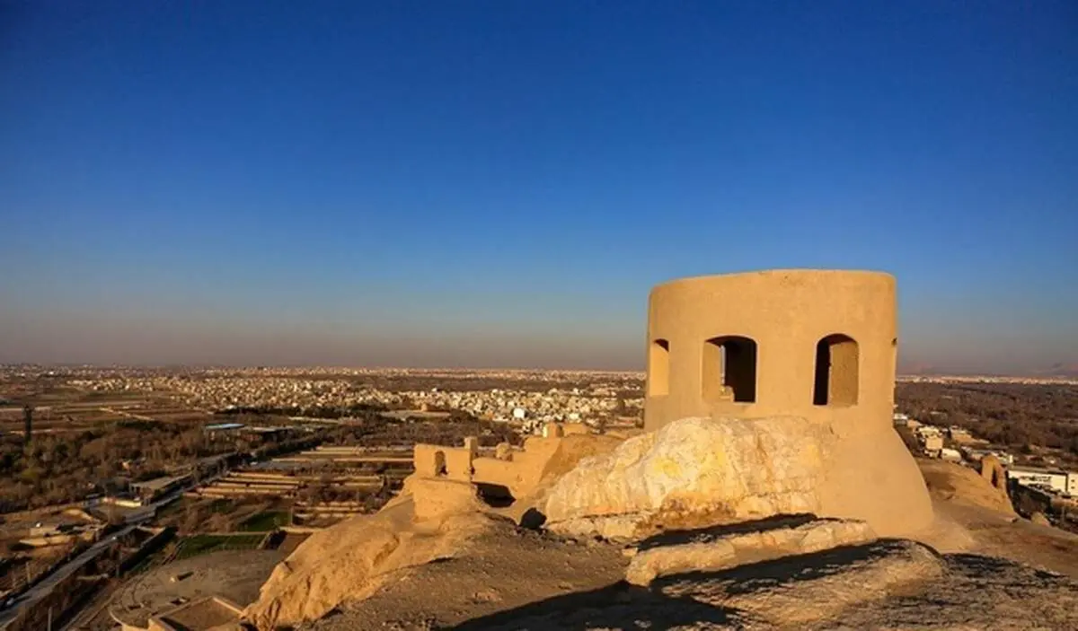 آتشگاه، معبدی بر فراز کوه اصفهان