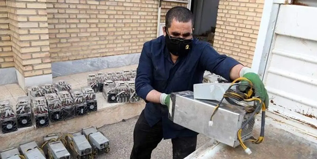 کشف۴ میلیاردتومانی ماینر قاچاق در کهریزک