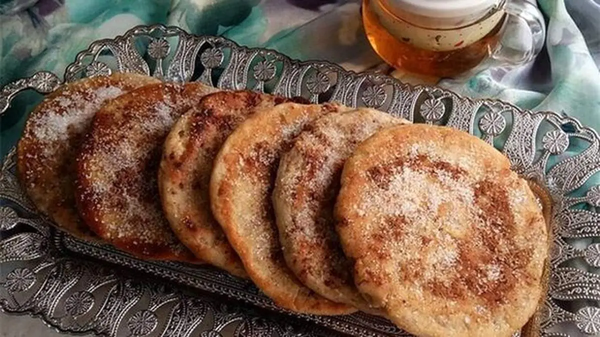 طرز تهیه گولاچ، شیرینی محلی سمنان
