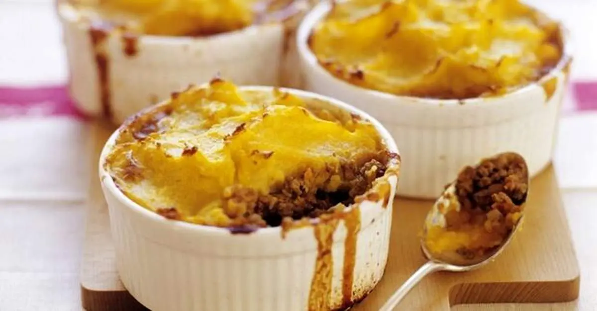 طرز تهیه سوفله سیب زمینی و گوشت چرخ کرده
