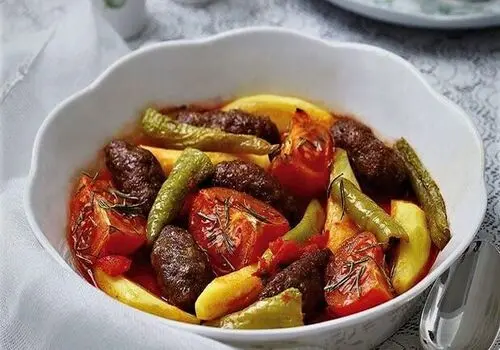 آشپزی اصیل ایرانی: راز و رمز پخت کوفته تبریزی آبدار + ویدیو
