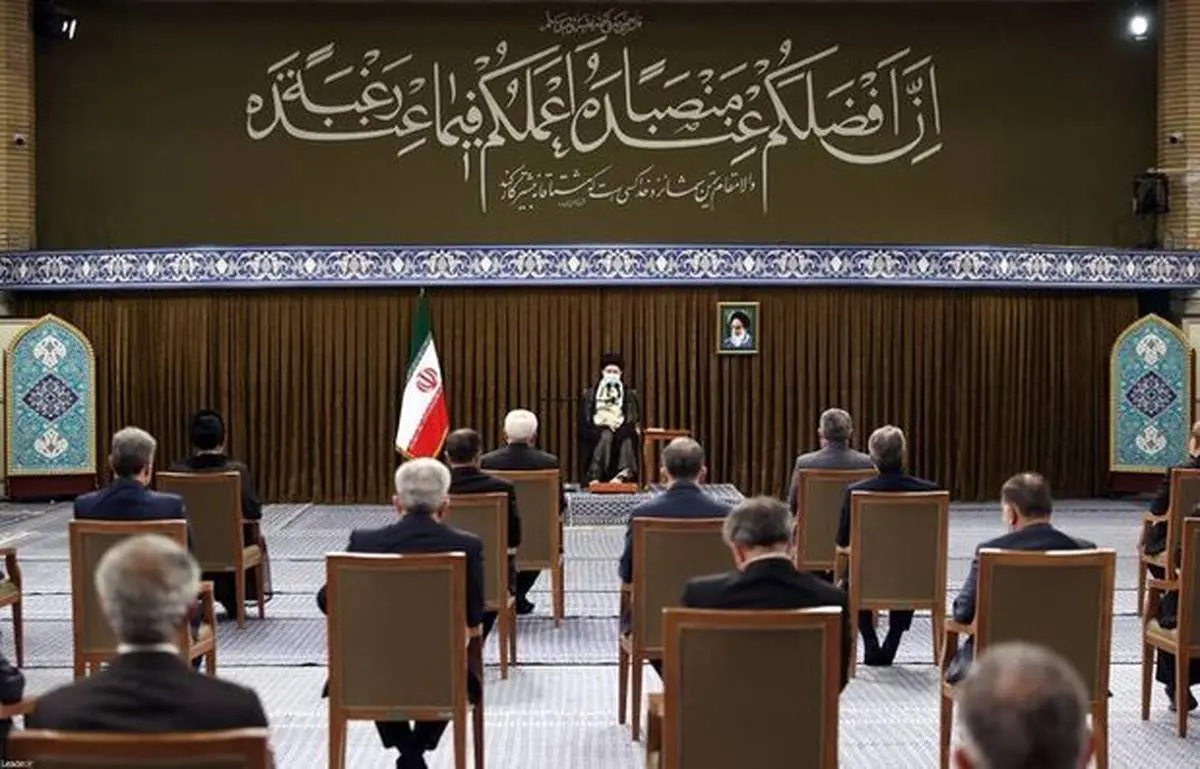 رهبرانقلاب: در این دولت معلوم شد اعتماد به غرب جواب نمی‌دهد