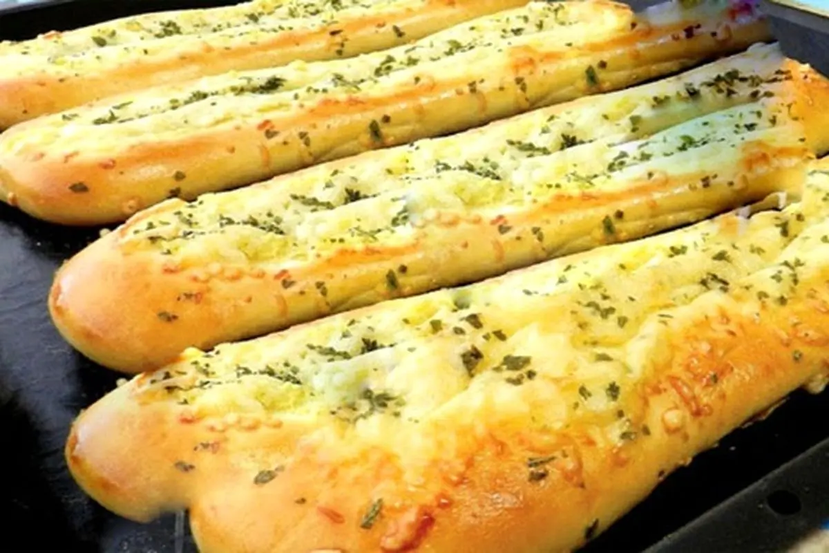 طرز تهیه نان پنیر و سیب زمینی