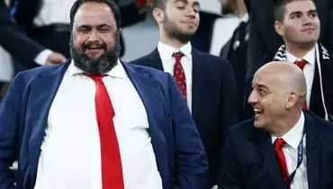 جنجال گوشی مالک پولدار باشگاه ناتینگهام فارست + عکس