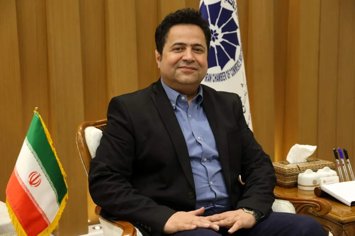 رشد مالیاتی در رکود تورمی؛ ضربه‌ای به تولید / ضرورت شفافیت و صرفه‌جویی دولت