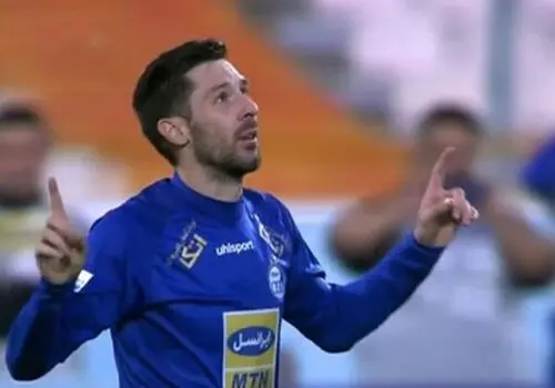  غیبت بی دلیل هافبک استقلال
