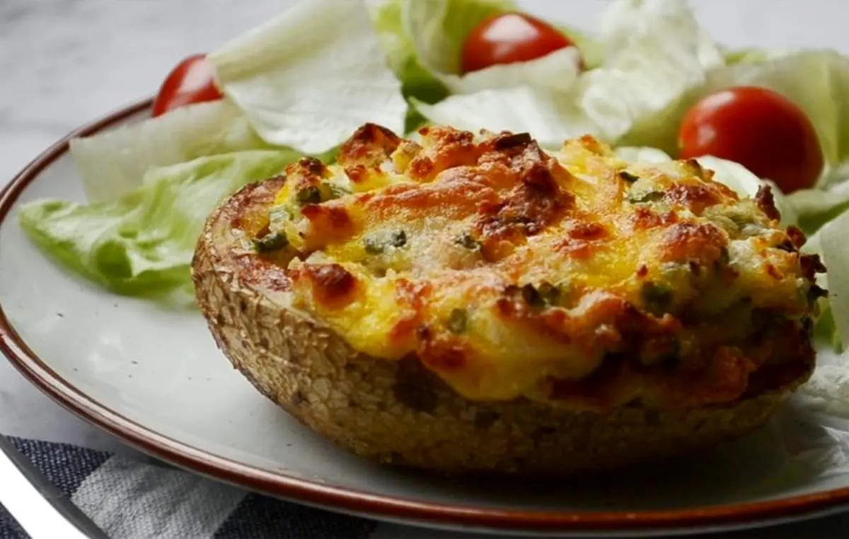 طرز تهیه سیب زمینی شکم پر  خوشمزه و مجلسی
