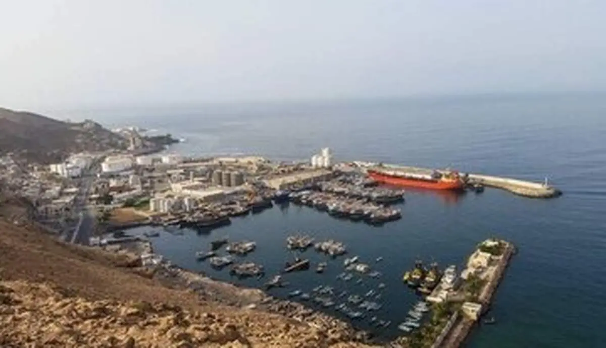 حمله مستقیم عربستان به ۲ کشتی اماراتی در بندر المکلا