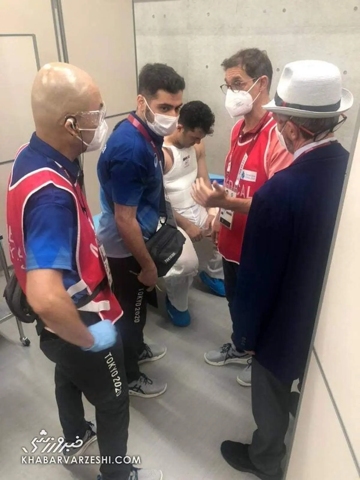 آخرین گزارش از شرایط گنج‌زاده؛ حال قهرمان کاراته خوب است + فیلم