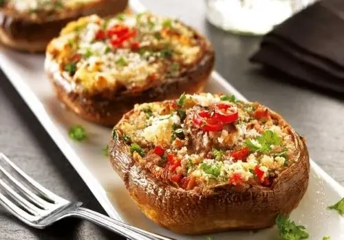 طرز تهیه قارچ شکم‌پر؛ پیش‌غذایی محبوب مهمانی‌

