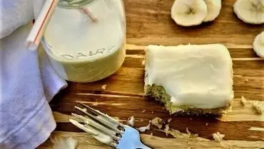 طرز تهیه کیک موز با کرم پنیر