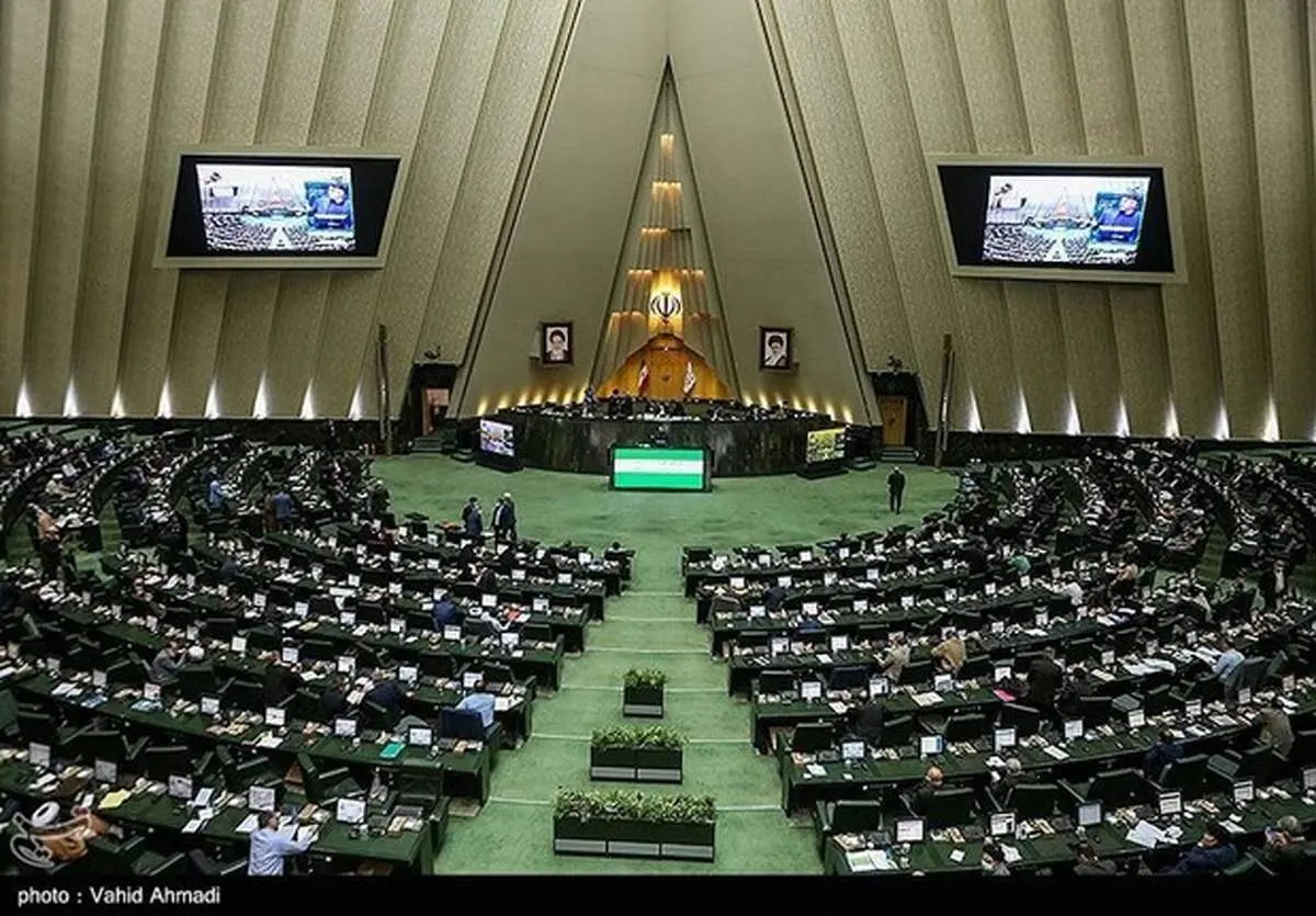 بررسی آسیبهای ناشی از زلزله در کمیسیون عمران مجلس