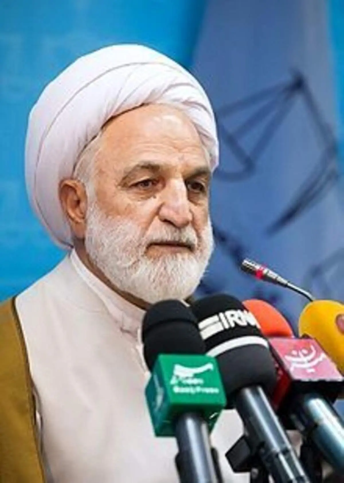 نشست ۲ ساعته محسنی اژه‌ای با اعضای شورای هماهنگی بانک‌ها