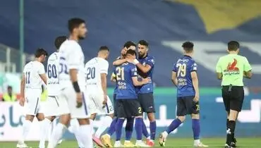 دو پنالتی زن استقلال توسط مدیران باشگاه تحریم شدند