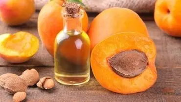 چرا نباید هسته زردآلو یا دانه های سیب را بخوریم؟