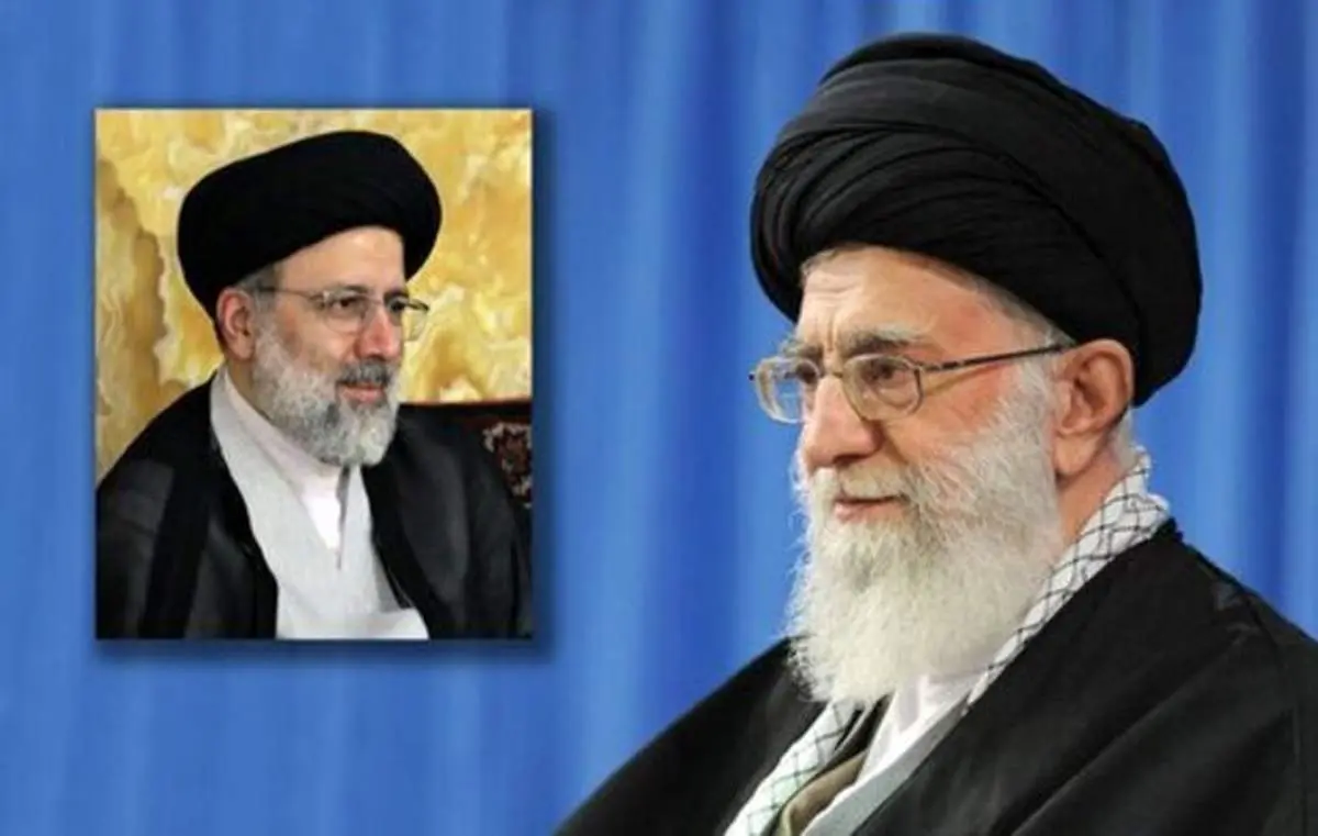 لحظه اعطای حکم تنفیذ سیزدهمین دوره ریاست جمهوری اسلامی ایران+فیلم