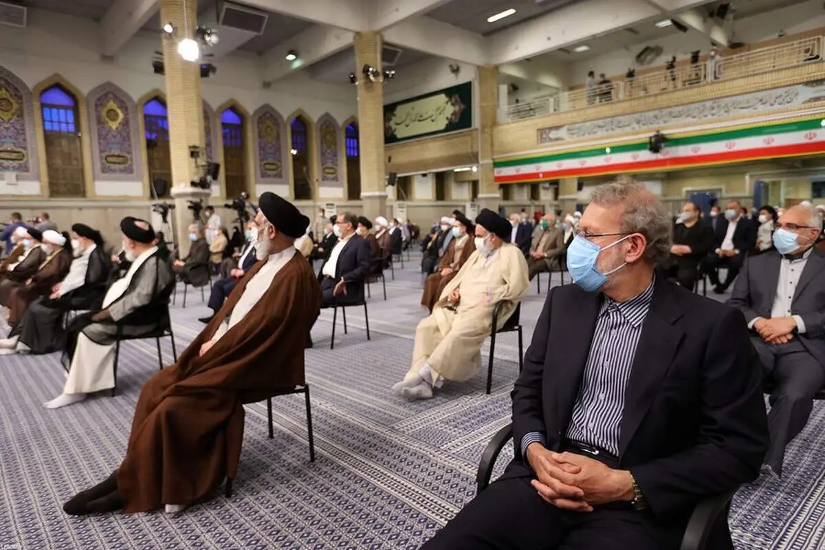 تکذیب غیبت علی لاریجانی در مراسم تنفیذ + عکس
