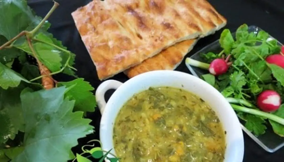 طرز تهیه آش برگ مو